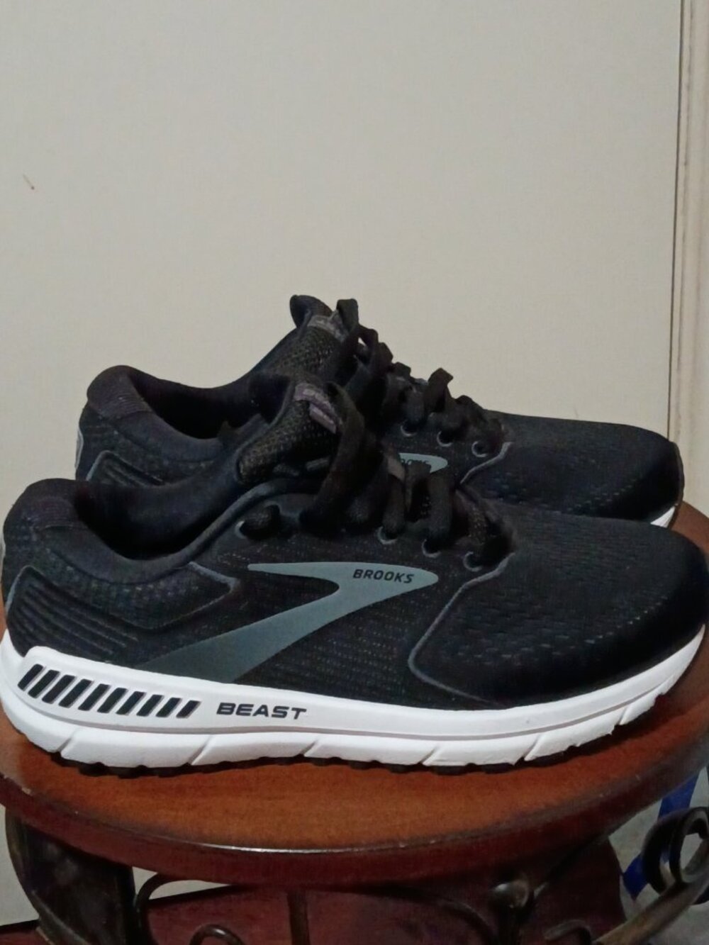 Brooks Beast 20 Running Shoes Sneakers Men's Size 8 4E Extra Wide Black Athletic